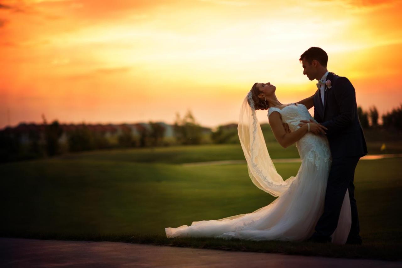 Lighthouse Golf & Spa Hotel Balcic Exterior foto A newlywed couple