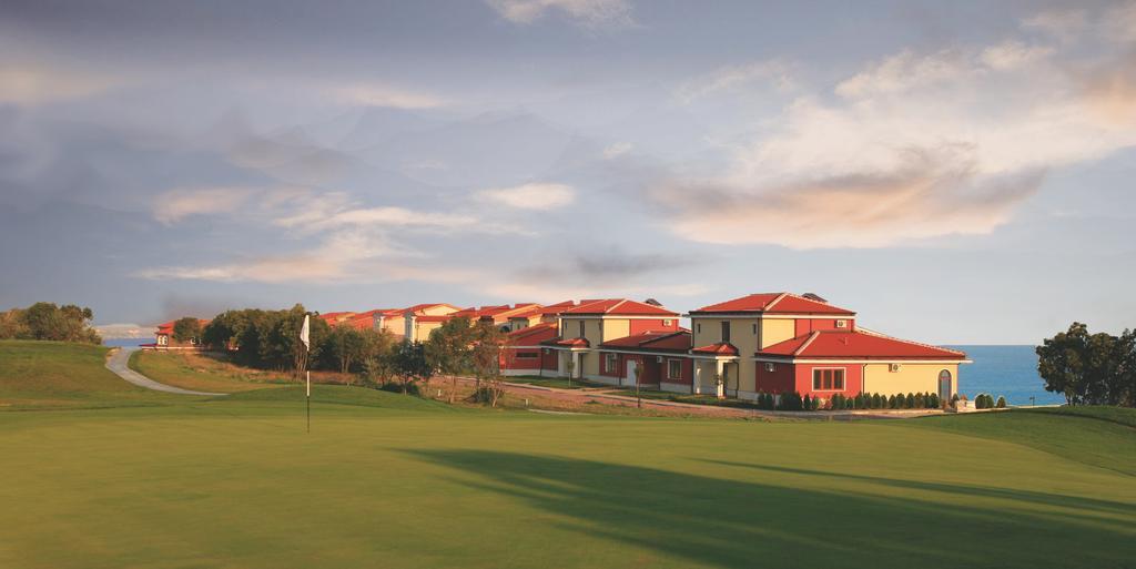 Lighthouse Golf & Spa Hotel Balcic Exterior foto The clubhouse at the 2004 European Masters
