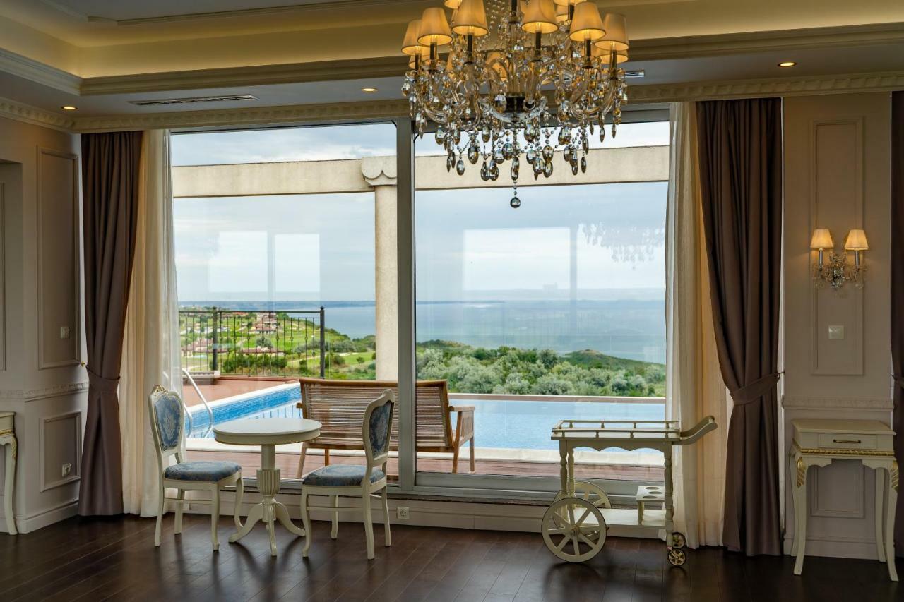 Lighthouse Golf & Spa Hotel Balcic Exterior foto A room at the hotel