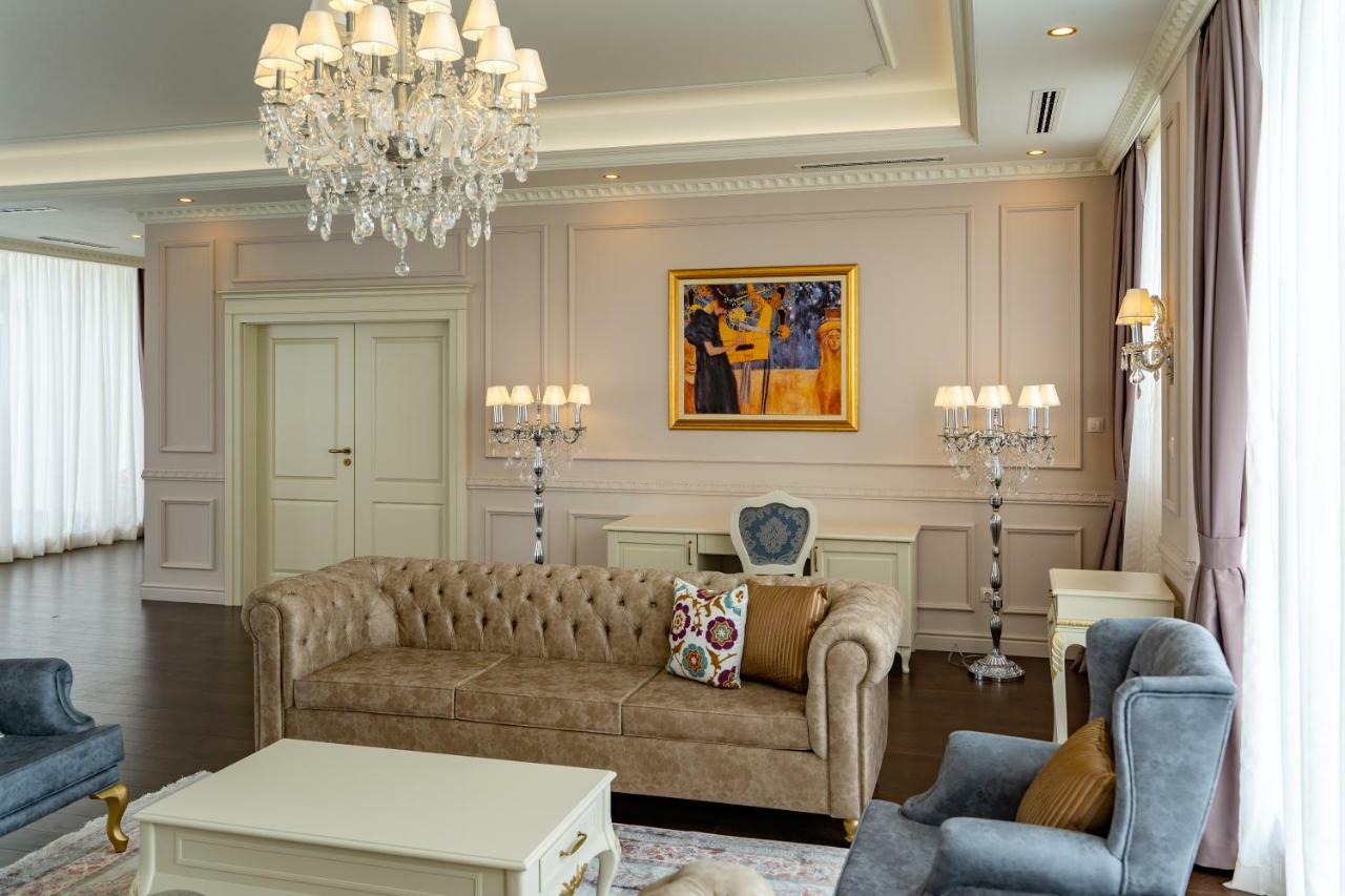 Lighthouse Golf & Spa Hotel Balcic Exterior foto A living room in a private house